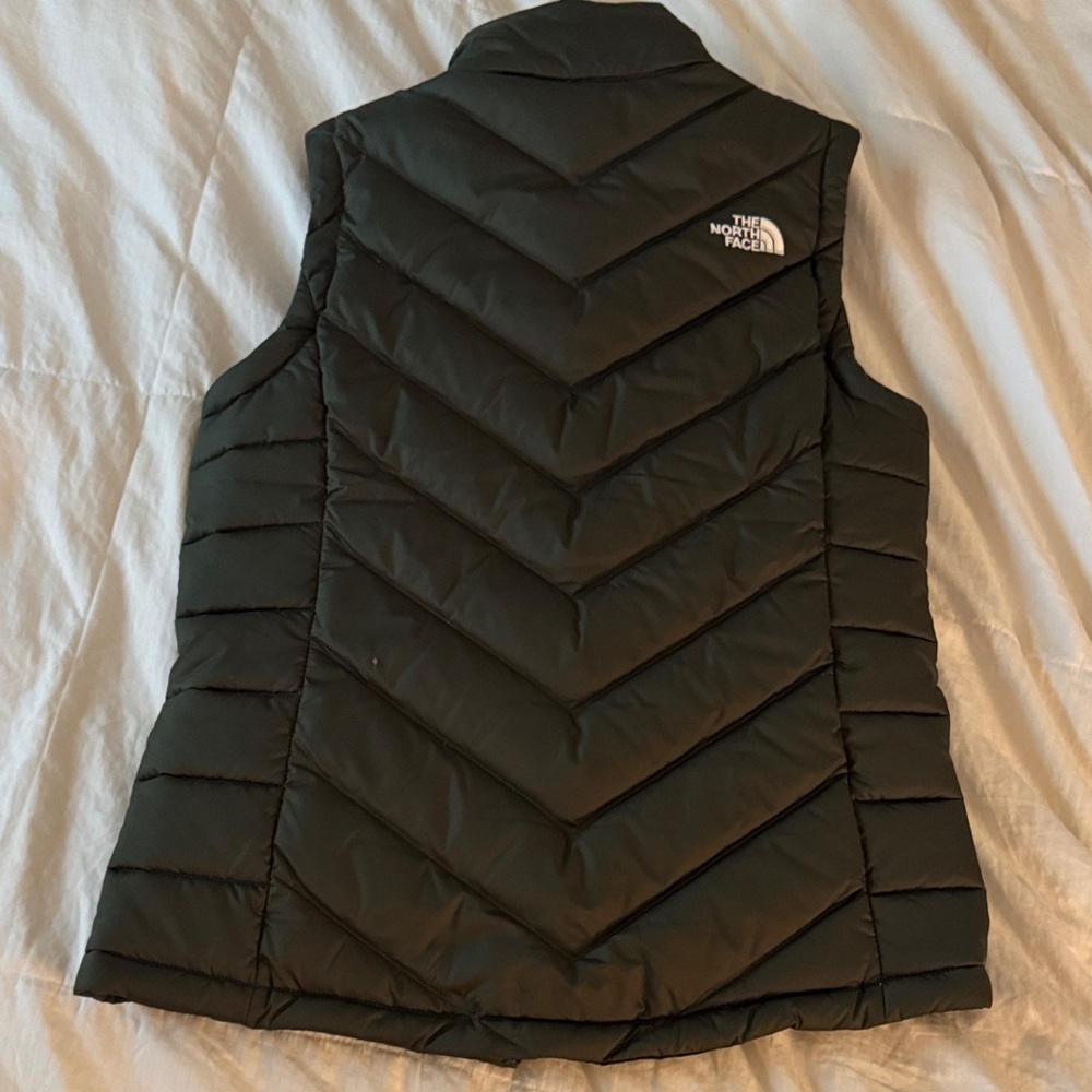 The North Face Women's Black Quilted Puffer Vest - Picture 3 of 6